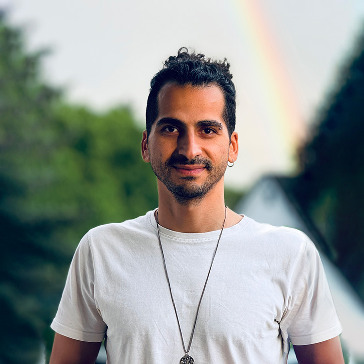 profile picture of Kiarash Sajadian | The front-end developer